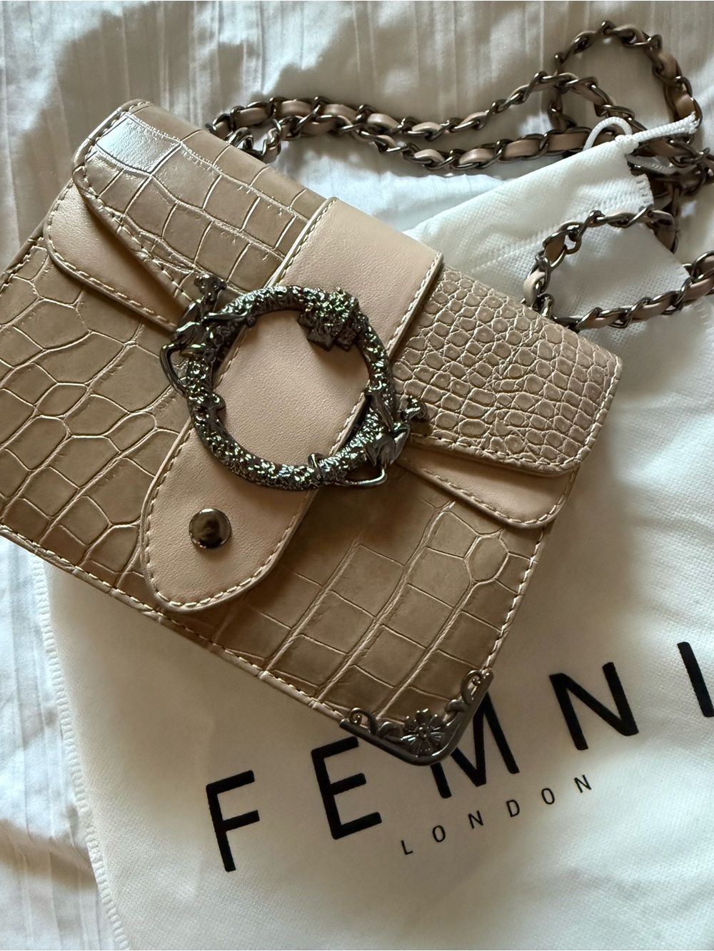 Beige Croc-Embossed Chain Shoulder Bag